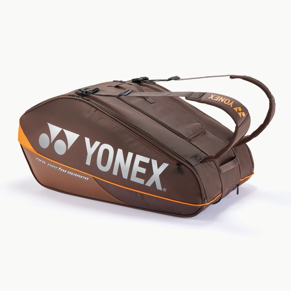 תיק טניס YONEX PRO RACQUET BAG (12PCS) תיק טניס YONEX PRO RACQUET BAG (12PCS)